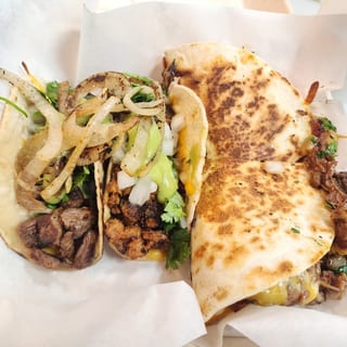 1 Quesadilla 2 Taco